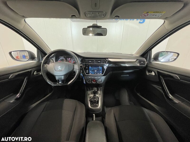 Peugeot 301