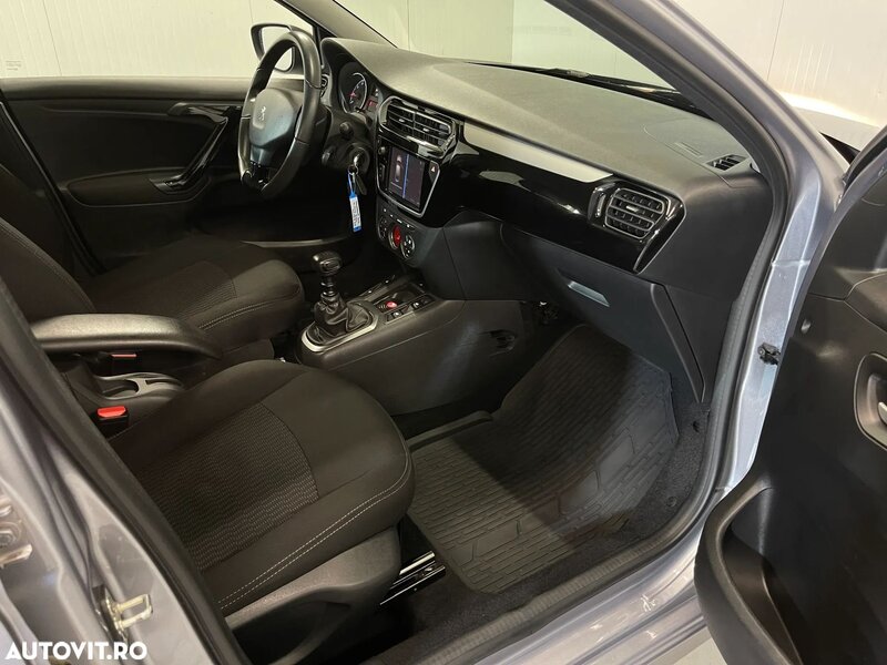 Peugeot 301